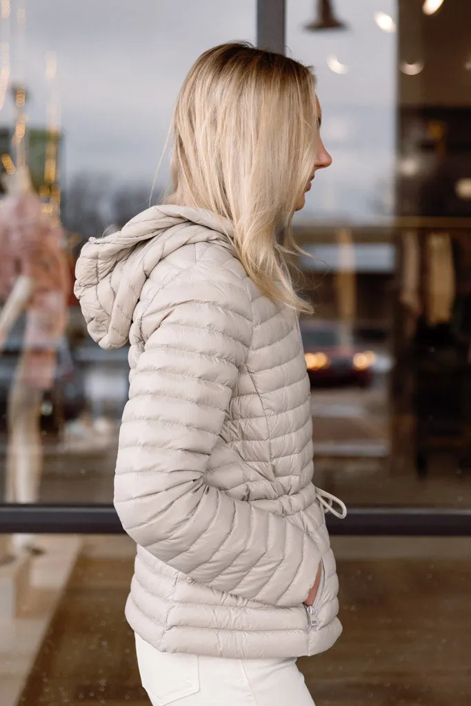 Ayleen Ultra-Lightweight Down Hooded Jacket