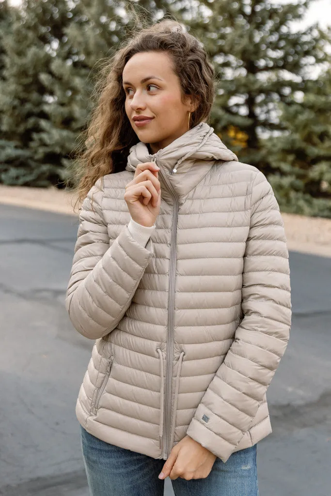 Ayleen Ultra-Lightweight Down Hooded Jacket