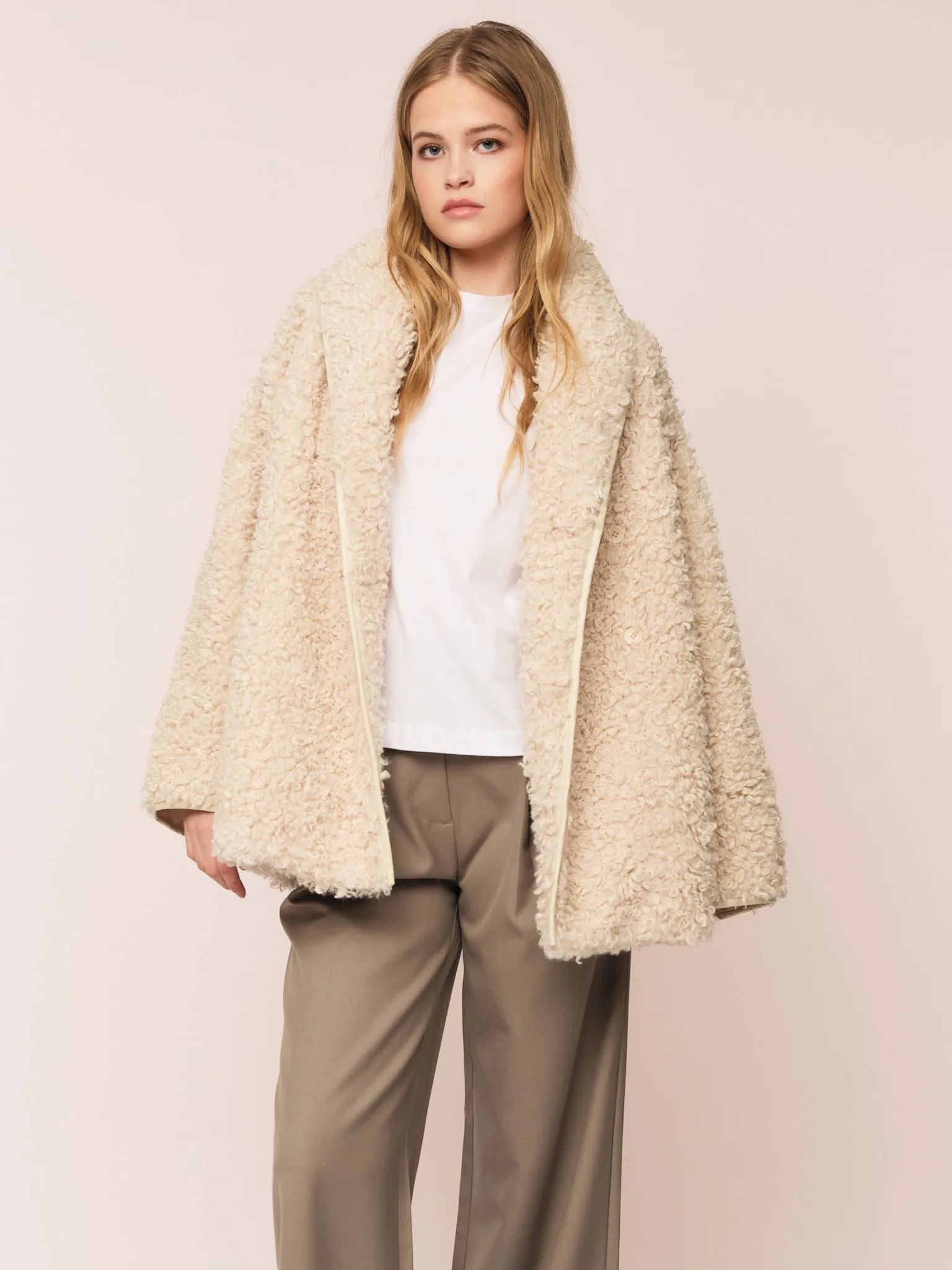 Muffe Coat - Warm Sand