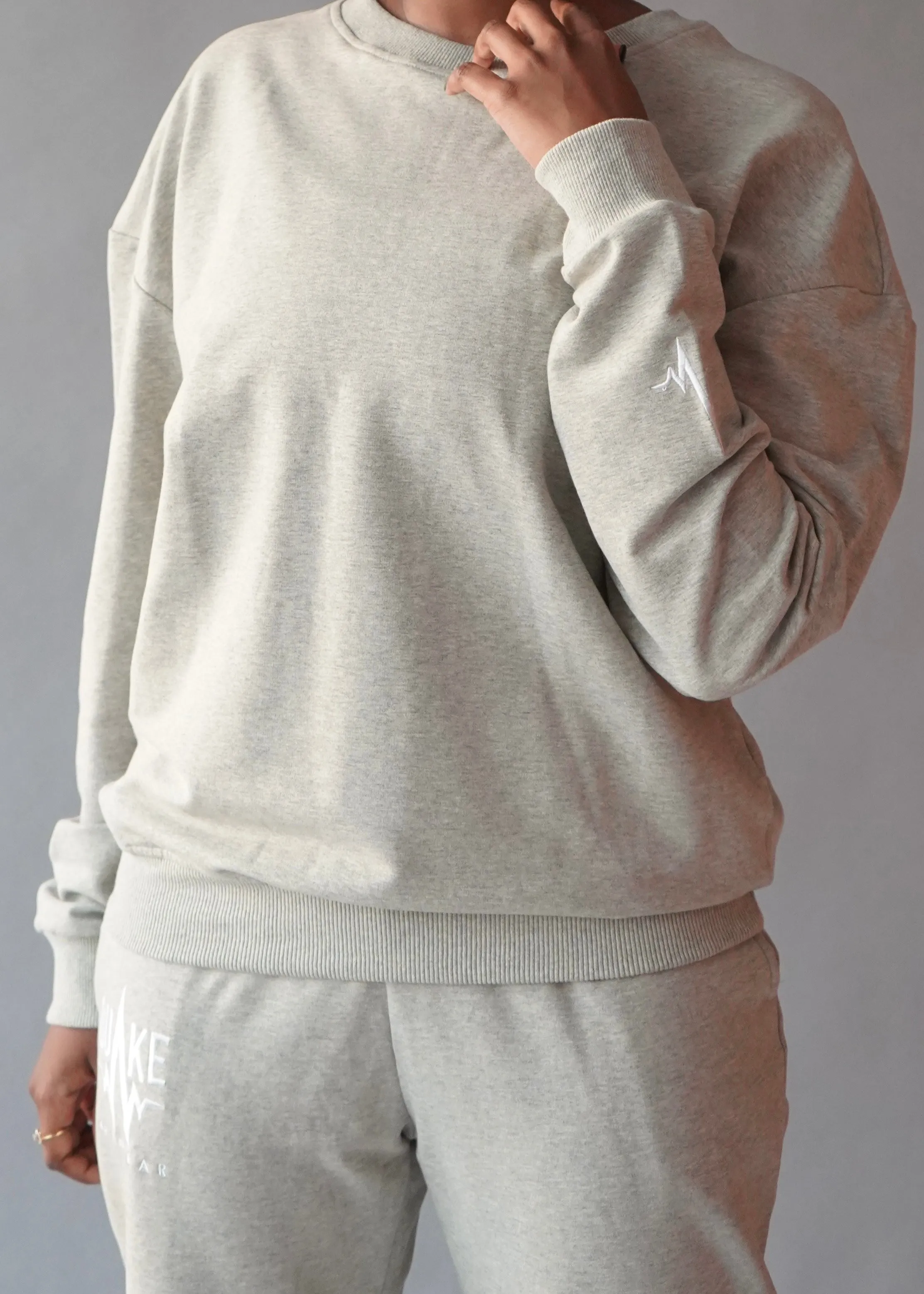 Q-One Women Sweater & Sweatpants Pair (Grey)